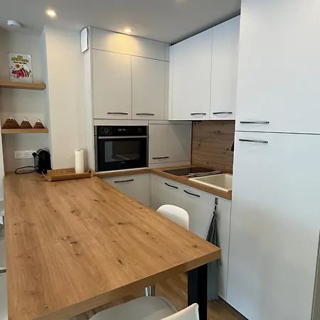 Appartement Très Beau T2 Au Pied Des Pistes *